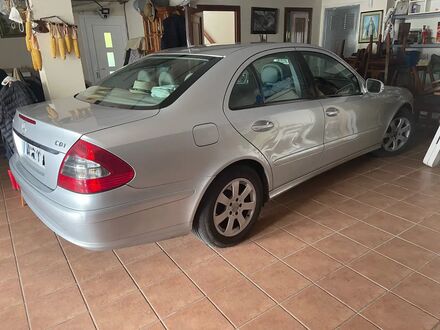 Мерседес E 220 2006 в Европе на Automoto.ua Серебряный Мерседес E 220, объемом двигателя 2.2 л и пробегом 200 тыс. км за 6259 $, фото 1 на Automoto.ua