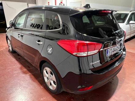 Киа Каренс 2014 в Европе на Automoto.ua Черный Киа Каренс, объемом двигателя 1.69 л и пробегом 139 тыс. км за 9963 $, фото 1 на Automoto.ua