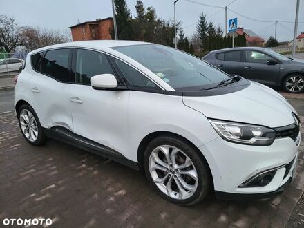 Рено Сценик 2018 в Европе на Automoto.ua Белый Рено Сценик, объемом двигателя 1 л и пробегом 237 тыс. км за 21799 $, фото 1 на Automoto.ua