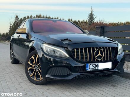 Мерседес Ц-Класс 2017 в Европе на Automoto.ua Черный Мерседес Ц-Класс, объемом двигателя 1 л и пробегом 190 тыс. км за 62900 $, фото 1 на Automoto.ua