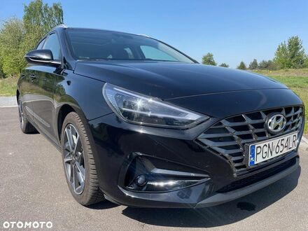 Хендай i30, объемом двигателя 1.6 л и пробегом 47 тыс. км за 15767 $, фото 1 на Automoto.ua