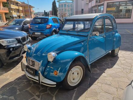 Сітроен 2CV 1985 у Європі на Automoto.ua Синій Сітроен 2CV, об'ємом двигуна 0.6 л та пробігом 62 тис. км за 10398 $, фото 1 на Automoto.ua