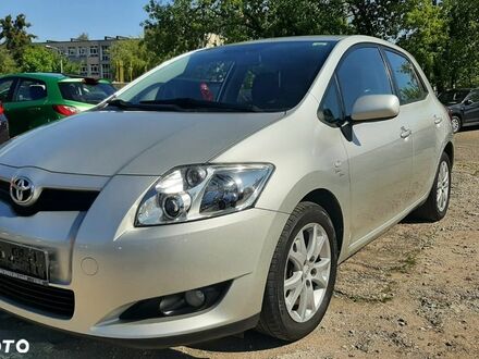 Тойота Аурис 2009 в Европе на Automoto.ua Тойота Аурис, объемом двигателя 1 л и пробегом 140 тыс. км за 4819 $, фото 1 на Automoto.ua