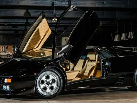 Ламборджини Диабло 1997 в Европе на Automoto.ua Черный Ламборджини Диабло, объемом двигателя 5.71 л и пробегом 9 тыс. км за 609150 $, фото 1 на Automoto.ua