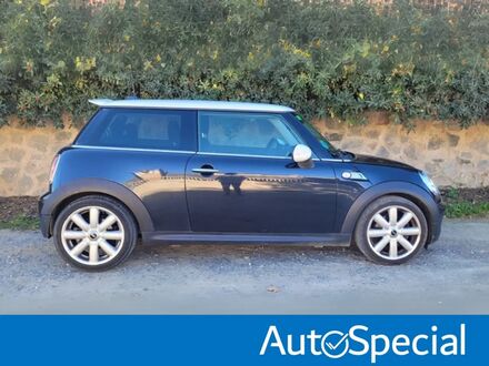 Мини Купер С 2007 в Европе на Automoto.ua Черный Мини Купер С, объемом двигателя 1.6 л и пробегом 96 тыс. км за 10088 $, фото 1 на Automoto.ua