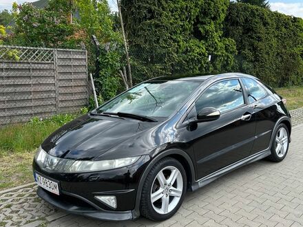 Хонда Цивик 2007 в Европе на Automoto.ua Черный Хонда Цивик, объемом двигателя 1 л и пробегом 160 тыс. км за 5303 $, фото 1 на Automoto.ua