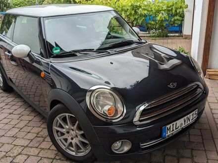 Чорний Міні Cooper, об'ємом двигуна 1.6 л та пробігом 157 тис. км за 5217 $, фото 1 на Automoto.ua