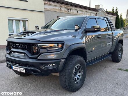 Додж РАМ 2023 в Европе на Automoto.ua Серый Додж РАМ, объемом двигателя 6.2 л и пробегом 3 тыс. км за 550000 $, фото 1 на Automoto.ua