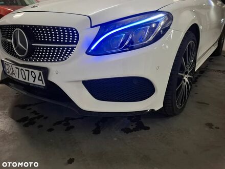 Мерседес Ц-Класс 2015 в Европе на Automoto.ua Белый Мерседес Ц-Класс, объемом двигателя 3 л и пробегом 191 тыс. км за 88900 $, фото 1 на Automoto.ua
