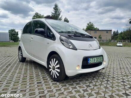 Ситроен С-Зеро 2012 в Европе на Automoto.ua Белый Ситроен С-Зеро, объемом двигателя 0 л и пробегом 84 тыс. км за 4964 $, фото 1 на Automoto.ua