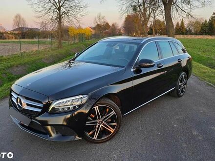 Мерседес Ц-Класс 2019 в Европе на Automoto.ua Черный Мерседес Ц-Класс, объемом двигателя 1 л и пробегом 220 тыс. км за 21284 $, фото 1 на Automoto.ua