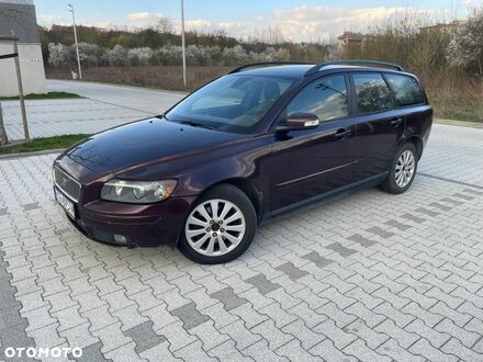 Вольво V50 2006 у Європі на Automoto.ua Вольво V50, об'ємом двигуна 1 л та пробігом 332 тис. км за 6900 $, фото 1 на Automoto.ua