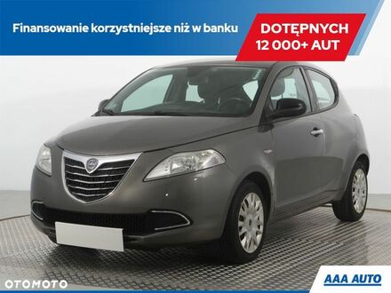 Лянча Іпсілон, об'ємом двигуна 0.88 л та пробігом 76 тис. км за 5292 $, фото 1 на Automoto.ua