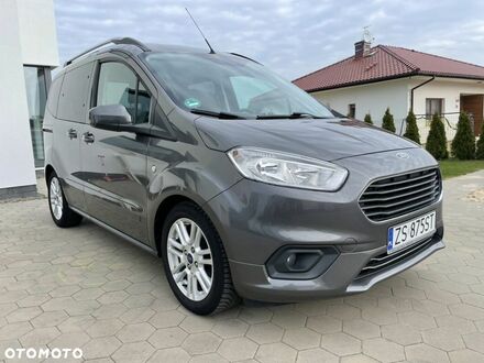 Форд Tourneo Courier, объемом двигателя 1 л и пробегом 43 тыс. км за 9222 $, фото 1 на Automoto.ua