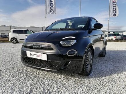 Фиат 500e 2022 в Европе на Automoto.ua Черный Фиат 500e, объемом двигателя 1.1 л и пробегом 64 тыс. км за 16798 $, фото 1 на Automoto.ua
