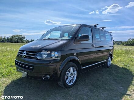 Фольксваген Мультиван 2010 в Европе на Automoto.ua Черный Фольксваген Мультиван, объемом двигателя 1 л и пробегом 215 тыс. км за 19129 $, фото 1 на Automoto.ua