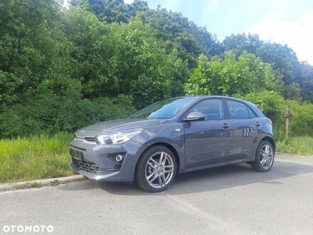 Киа Рио 2023 в Европе на Automoto.ua Серый Киа Рио, объемом двигателя 1 л и пробегом 12 тыс. км за 49600 $, фото 1 на Automoto.ua