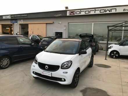 Смарт Форфор 2017 в Европе на Automoto.ua Белый Смарт Форфор, объемом двигателя 1 л и пробегом 65 тыс. км за 18059 $, фото 1 на Automoto.ua