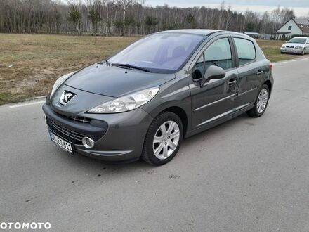 Пежо 207, об'ємом двигуна 1.6 л та пробігом 197 тис. км за 1706 $, фото 1 на Automoto.ua