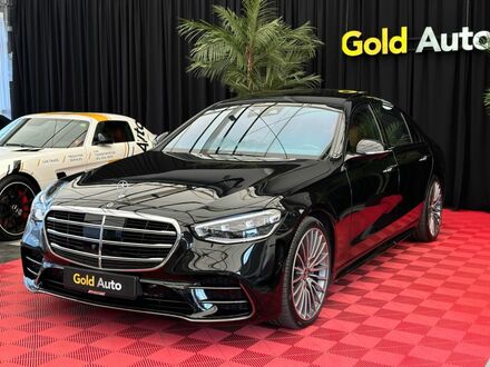 Мерседес С 400 2023 в Европе на Automoto.ua Черный Мерседес С 400, объемом двигателя 2.93 л и пробегом 16 тыс. км за 151954 $, фото 1 на Automoto.ua