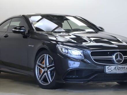 Мерседес С 63 АМГ 2015 у Європі на Automoto.ua Чорний Мерседес С 63 АМГ, об'ємом двигуна 5.46 л та пробігом 96 тис. км за 79982 $, фото 1 на Automoto.ua