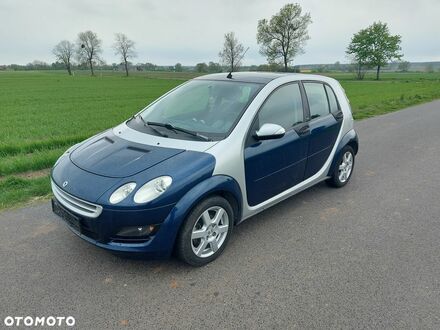 Смарт Forfour, об'ємом двигуна 1.12 л та пробігом 200 тис. км за 1620 $, фото 1 на Automoto.ua