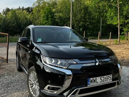 Мицубиси Аутлендер 2020 в Европе на Automoto.ua Мицубиси Аутлендер, объемом двигателя 2.36 л и пробегом 29 тыс. км за 29309 $, фото 1 на Automoto.ua