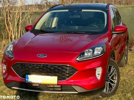 Форд Эскейп 2020 в Европе на Automoto.ua Красный Форд Эскейп, объемом двигателя 1 л и пробегом 42 тыс. км за 78400 $, фото 1 на Automoto.ua