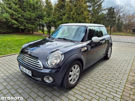 Міні Cooper, об'ємом двигуна 1.6 л та пробігом 148 тис. км за 4082 $, фото 1 на Automoto.ua