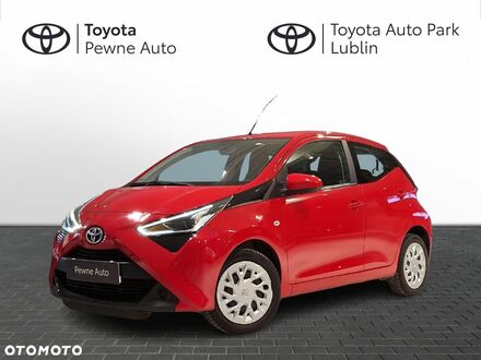 Тойота Айго 2021 в Европе на Automoto.ua Красный Тойота Айго, объемом двигателя 1 л и пробегом 48 тыс. км за 42900 $, фото 1 на Automoto.ua