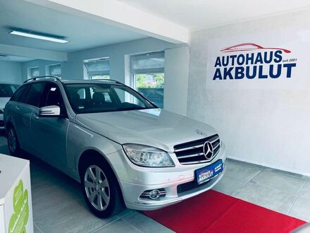 Мерседес Ц 200 2009 у Європі на Automoto.ua Сірий Мерседес Ц 200, об'ємом двигуна 1.8 л та пробігом 150 тис. км за 8678 $, фото 1 на Automoto.ua
