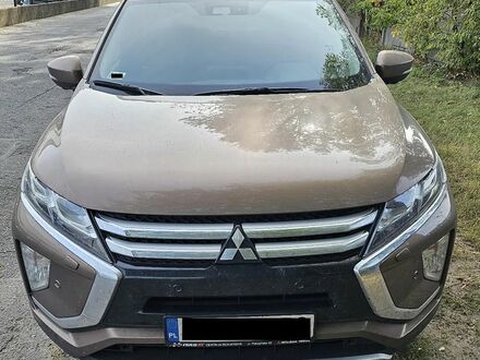 Мицубиси Eclipse Cross 2018 в Европе на Automoto.ua Коричневый Мицубиси Eclipse Cross, объемом двигателя 1 л и пробегом 62 тыс. км за 80000 $, фото 1 на Automoto.ua