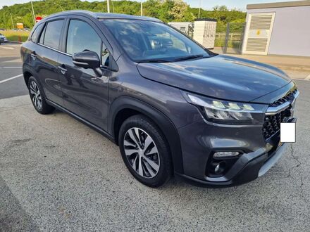 Сузуки СХ4 2023 в Европе на Automoto.ua Серый Сузуки СХ4, объемом двигателя 1.5 л и пробегом 39 тыс. км за 26306 $, фото 1 на Automoto.ua