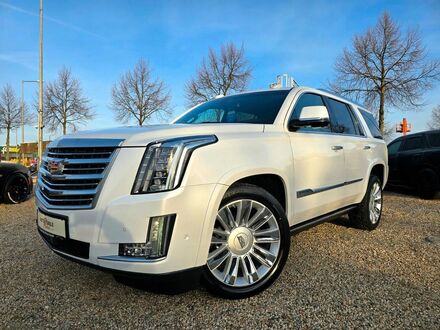 Кадиллак Эскалейд 2018 в Европе на Automoto.ua Белый Кадиллак Эскалейд, объемом двигателя 6.16 л и пробегом 102 тыс. км за 45051 $, фото 1 на Automoto.ua