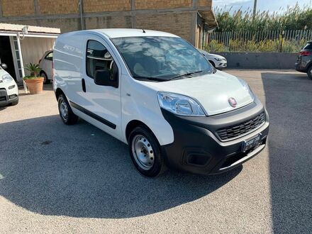 Фіат Fiorino 2019 у Європі на Automoto.ua Білий Фіат Fiorino, об'ємом двигуна 1.25 л та пробігом 180 тис. км за 7063 $, фото 1 на Automoto.ua