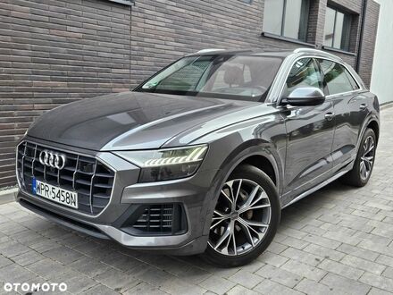 Ауди Q8 2019 в Европе на Automoto.ua Серый Ауди Q8, объемом двигателя 3 л и пробегом 170 тыс. км за 180900 $, фото 1 на Automoto.ua