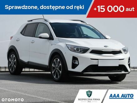 Киа Stonic, объемом двигателя 1.58 л и пробегом 166 тыс. км за 10799 $, фото 1 на Automoto.ua