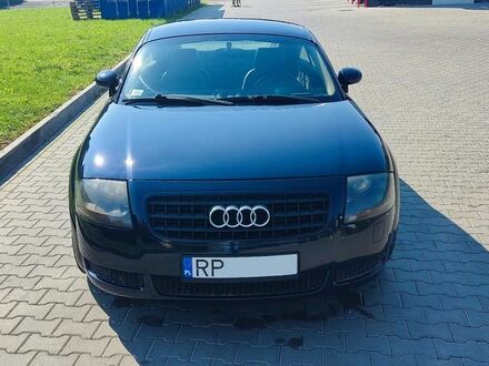 Ауди ТТ 2003 в Европе на Automoto.ua Ауди ТТ, объемом двигателя 1 л и пробегом 204 тыс. км за 17000 $, фото 1 на Automoto.ua