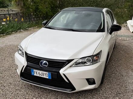 Лексус CT 200h 2017 в Европе на Automoto.ua Белый Лексус CT 200h, объемом двигателя 1.8 л и пробегом 117 тыс. км за 18760 $, фото 1 на Automoto.ua