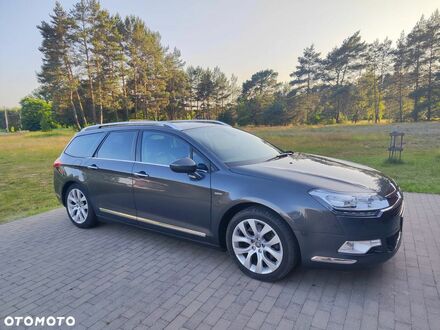 Ситроен С5 2017 в Европе на Automoto.ua Серый Ситроен С5, объемом двигателя 1 л и пробегом 188 тыс. км за 10412 $, фото 1 на Automoto.ua