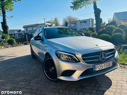 Мерседес Ц-Клас 2019 у Європі на Automoto.ua Сірий Мерседес Ц-Клас, об'ємом двигуна 1 л та пробігом 140 тис. км за 83000 $, фото 1 на Automoto.ua