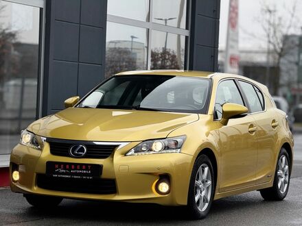 Лексус CT 200h 2011 у Європі на Automoto.ua Помаранчевий Лексус CT 200h, об'ємом двигуна 1.8 л та пробігом 130 тис. км за 14195 $, фото 1 на Automoto.ua