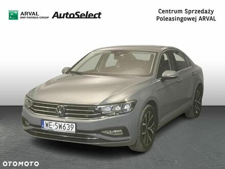 Фольксваген Пассат 2021 в Европе на Automoto.ua Серый Фольксваген Пассат, объемом двигателя 1 л и пробегом 150 тыс. км за 18378 $, фото 1 на Automoto.ua