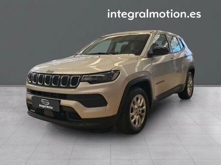 Джип Компас 2022 в Европе на Automoto.ua Серый Джип Компас, объемом двигателя 1.33 л и пробегом 70 тыс. км за 23891 $, фото 1 на Automoto.ua