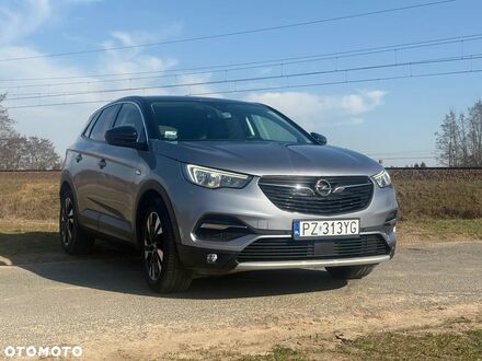 Опель Grandland X 2018 в Европе на Automoto.ua Серый Опель Grandland X, объемом двигателя 1 л и пробегом 102 тыс. км за 55900 $, фото 1 на Automoto.ua