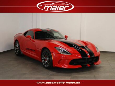Додж Viper 2013 у Європі на Automoto.ua Червоний Додж Viper, об'ємом двигуна 8.38 л та пробігом 9 тис. км за 210746 $, фото 1 на Automoto.ua