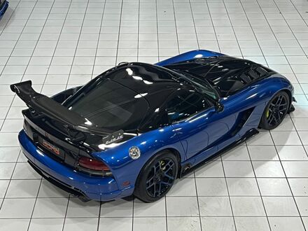 Синій Додж Viper, об'ємом двигуна 8.36 л та пробігом 73 тис. км за 103138 $, фото 1 на Automoto.ua