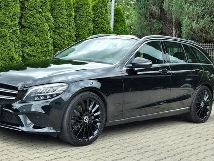 Мерседес Ц-Класс 2019 в Европе на Automoto.ua Черный Мерседес Ц-Класс, объемом двигателя 1 л и пробегом 220 тыс. км за 19347 $, фото 1 на Automoto.ua