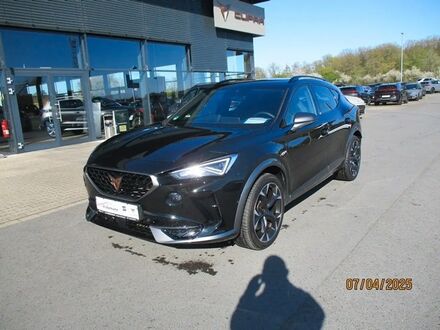 Cupra Formentor 2022 у Європі на Automoto.ua Чорний Cupra Formentor, об'ємом двигуна 1.4 л та пробігом 40 тис. км за 34221 $, фото 1 на Automoto.ua