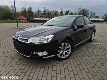 Ситроен С5 2013 в Европе на Automoto.ua Черный Ситроен С5, объемом двигателя 1 л и пробегом 220 тыс. км за 5545 $, фото 1 на Automoto.ua
